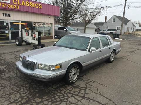 1995 Lincoln Town Car for sale at Modern Classics Car Lot in Westland MI