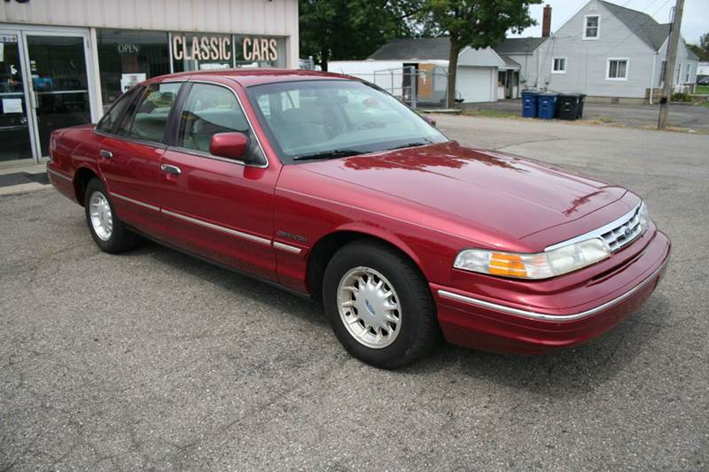 1995 Ford Crown Victoria LX 4dr Sedan In Westland MI - Modern Classics ...