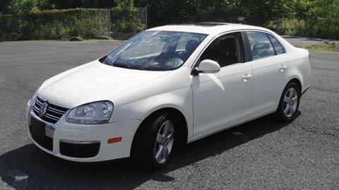2008 Volkswagen Jetta for sale at Mayas Auto Center llc in Allentown PA
