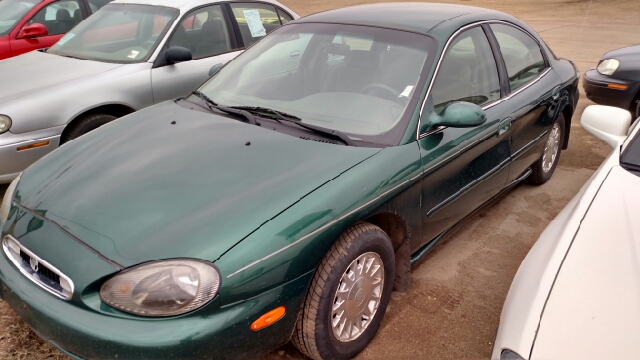 1999 Mercury Sable for sale at 1st Choice Motors in Yankton SD