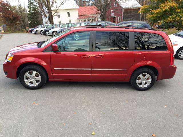 2008 Dodge Grand Caravan for sale at MICHAEL MOTORS in Farmington ME