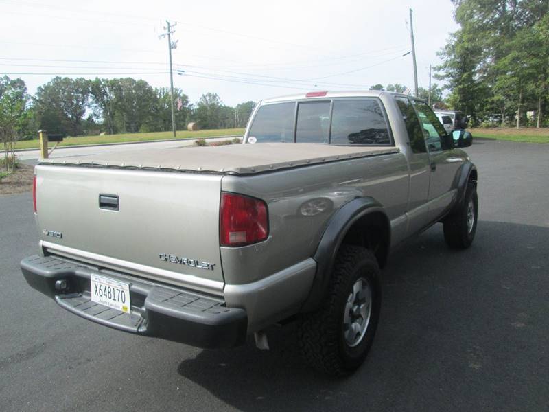 2001 Chevrolet S10 2dr Extended Cab LS 4WD SB In Landrum SC Orange