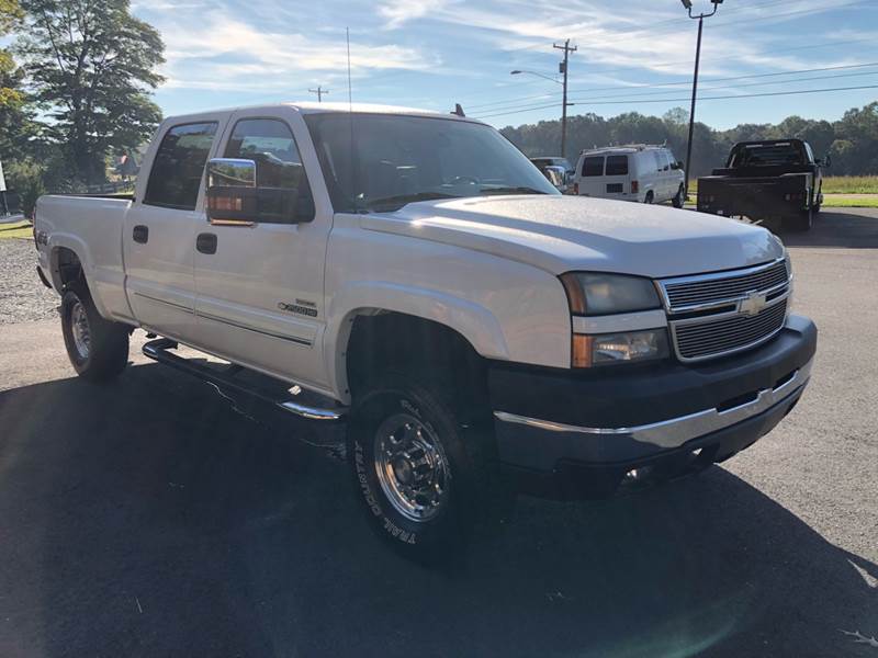 2007 Chevrolet Silverado 2500Hd Classic LT3 4dr Crew Cab 4WD SB In