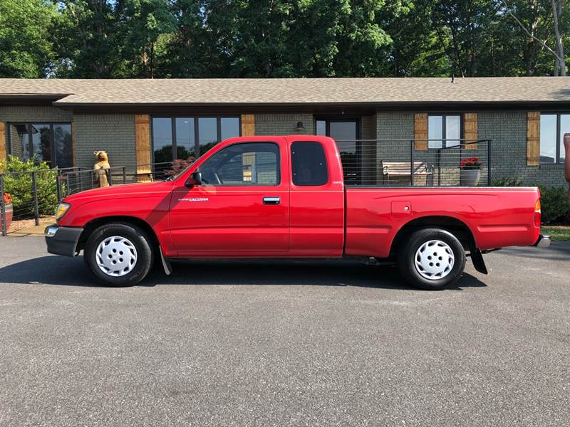 1999 Toyota 2dr SR5 Extended Cab SB In Landrum SC Orange Bear