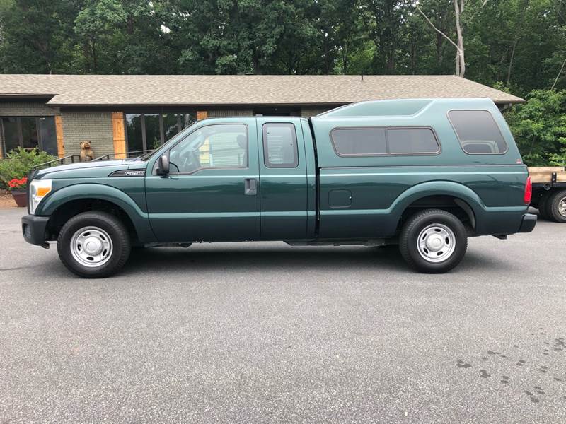 2011 Ford F250 Super Duty 4x2 XL 4dr SuperCab 8 ft. LB Pickup In