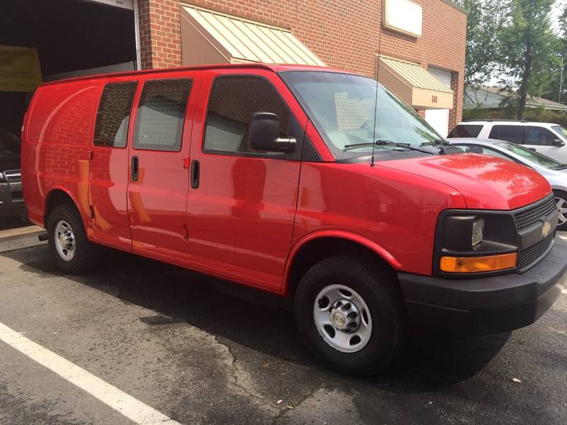 2008 Chevrolet Express Cargo for sale at Used Cars of Fairfax LLC in Woodbridge VA