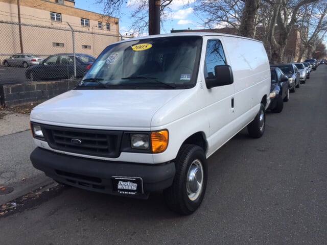 2005 Ford E-Series Cargo for sale at DEALS ON WHEELS in Newark NJ
