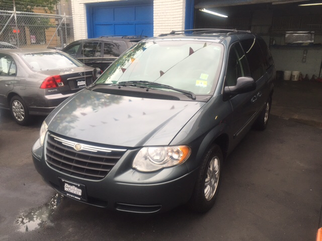 2006 Chrysler Town and Country for sale at DEALS ON WHEELS in Newark NJ