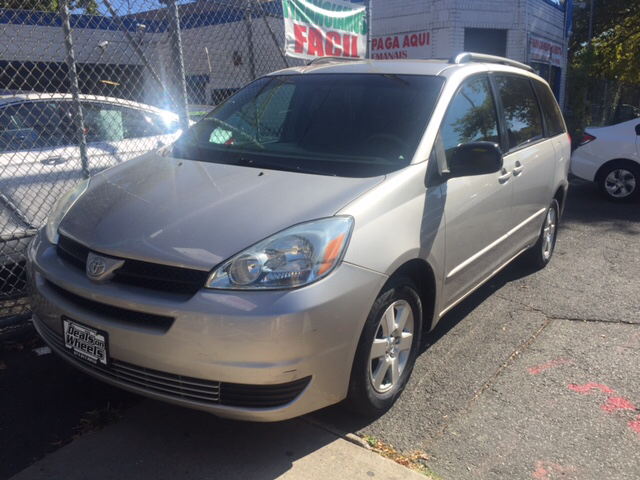 2005 Toyota Sienna for sale at DEALS ON WHEELS in Newark NJ