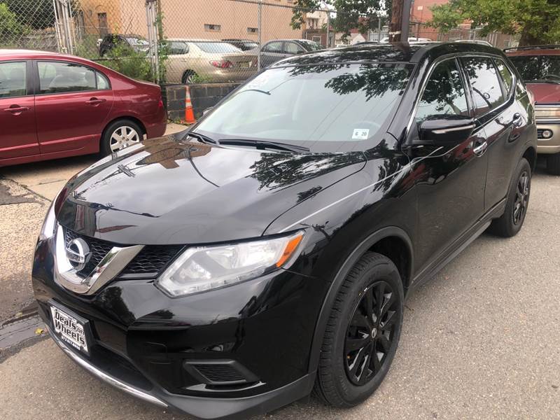 2015 Nissan Rogue for sale at DEALS ON WHEELS in Newark NJ