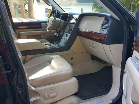 2005 Lincoln Navigator for sale at GRS Auto Sales and GRS Recovery in Hampstead NH