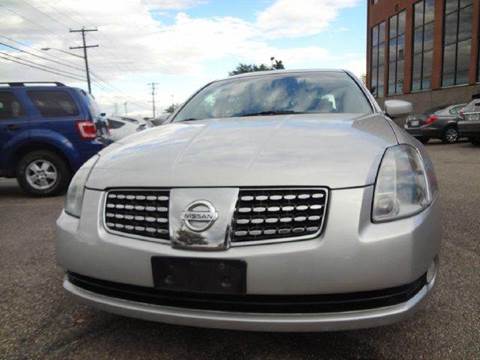 2004 Nissan Maxima for sale at Modern Auto in Denver CO