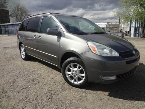 2004 Toyota Sienna for sale at Modern Auto in Denver CO