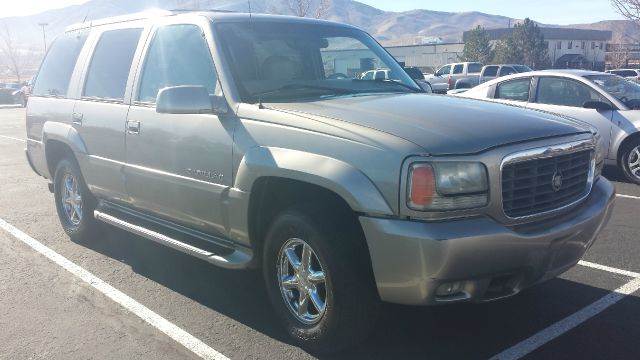 2000 Cadillac Escalade for sale at Sand Mountain Motors in Fallon NV