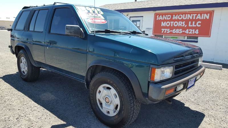 1995 Nissan Pathfinder for sale at Sand Mountain Motors in Fallon NV