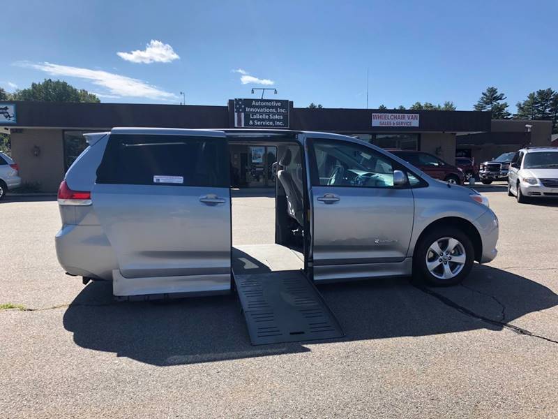 2011 Toyota Sienna LE 7Passenger Auto Access Seat 4dr MiniVan In