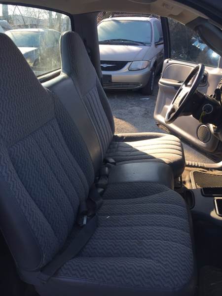 2000 Dodge Dakota 2dr Standard Cab Sb In Milwaukee Wi Big Bills