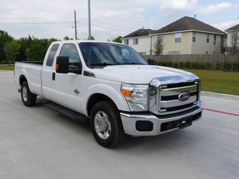 2011 Ford F-250 Super Duty for sale at Universal Credit in Houston TX