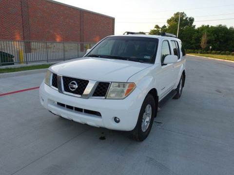 2005 Nissan Pathfinder for sale at Universal Credit in Houston TX