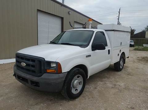2005 Ford F-350 Super Duty for sale at Universal Credit in Houston TX