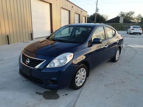 2012 Nissan Versa for sale at Universal Credit in Houston TX