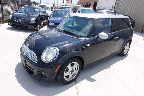 2011 MINI Cooper Clubman for sale at Universal Credit in Houston TX