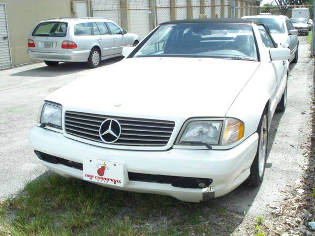 1997 Mercedes-Benz SL-Class SL 500's photo