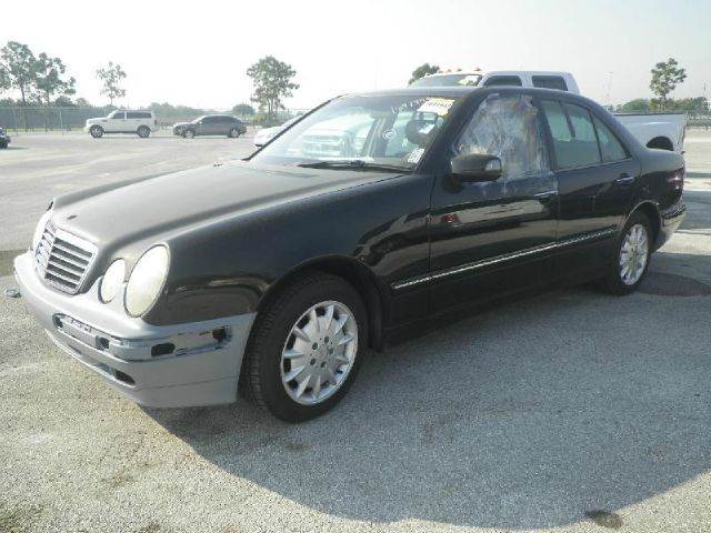 2000 Mercedes-Benz E-Class