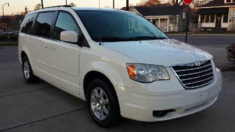 2008 Chrysler Town and Country for sale at Franklin Motorcars in Franklin TN