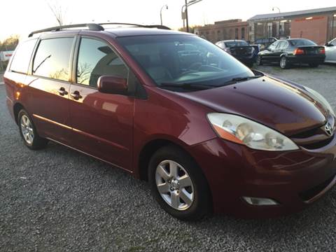 2007 Toyota Sienna for sale at Franklin Motorcars in Franklin TN