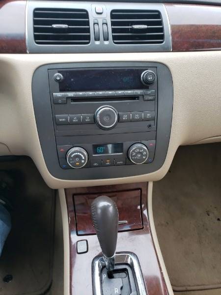 2008 Buick Lucerne CXL (image 8)