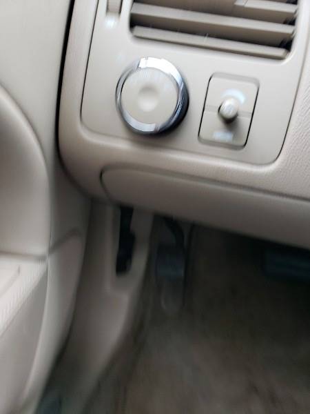 2008 Buick Lucerne CXL (image 11)