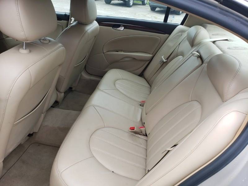 2008 Buick Lucerne CXL (image 15)
