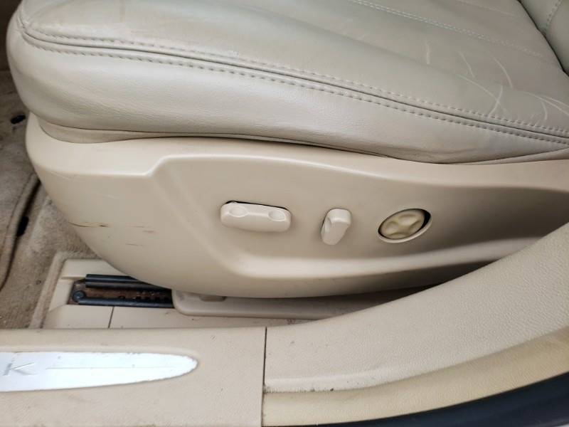 2008 Buick Lucerne CXL (image 17)