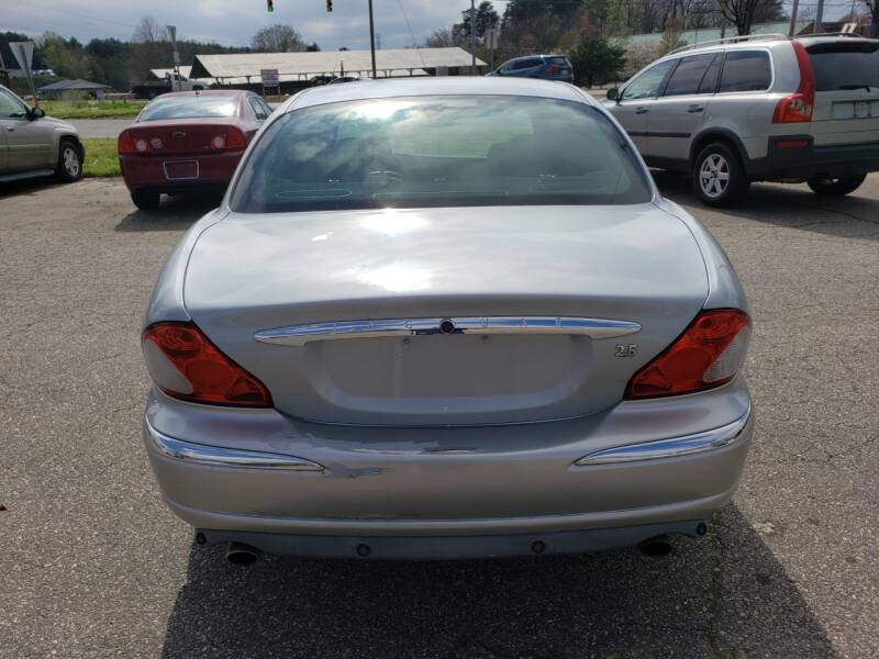 2003 Jaguar X-Type 2.5 (image 5)