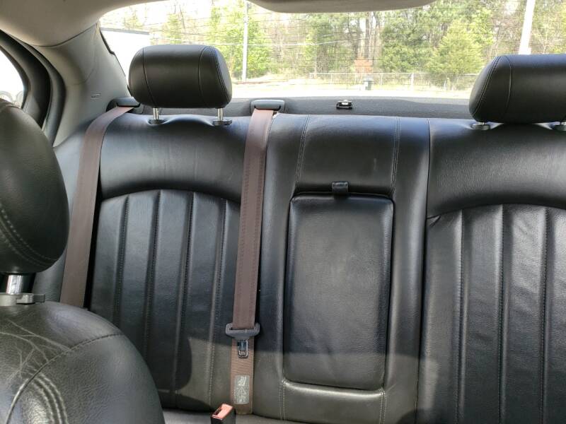 2003 Jaguar X-Type 2.5 (image 24)