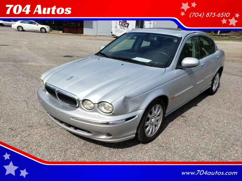 2003 Jaguar X-Type 2.5 (image 1)
