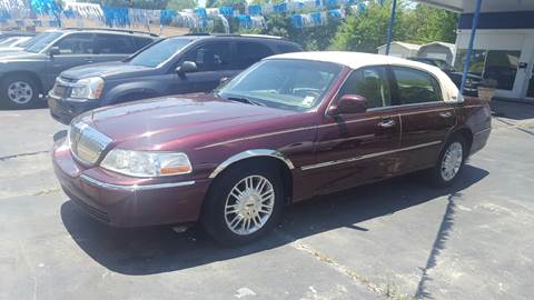 2007 Lincoln Town Car for sale at Bill Bailey's Affordable Auto Sales in Lake Charles LA