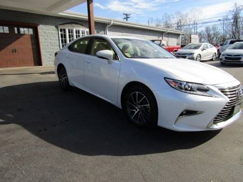 2017 Lexus ES 350 for sale at Specialty Car Company in North Wilkesboro NC