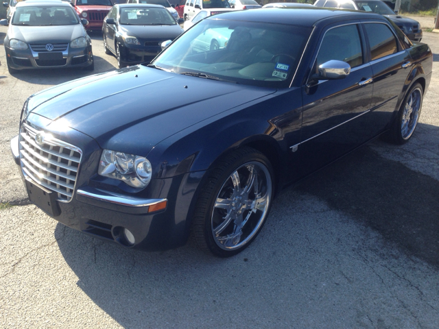 2005 Chrysler 300 for sale at Quality Auto Group in San Antonio TX