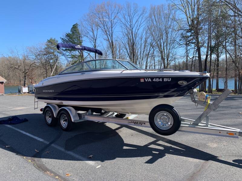 2011 Monterey 204FS