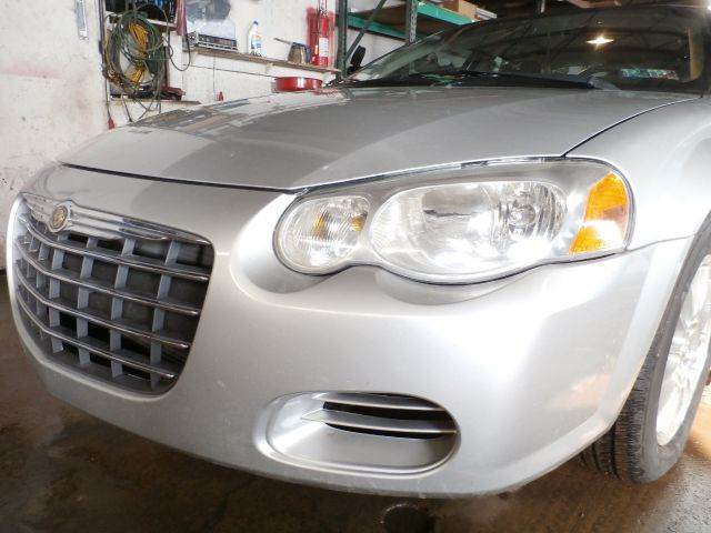 2005 Chrysler Sebring for sale at Nile Auto in Columbus OH