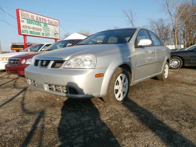 2006 Suzuki Forenza for sale at Nile Auto in Columbus OH