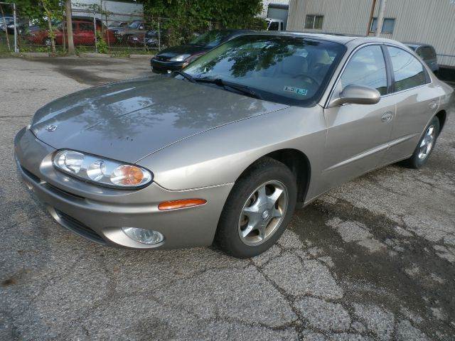 2002 Oldsmobile Aurora for sale at Nile Auto in Columbus OH