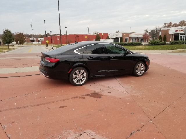2015 Chrysler 200 for sale at Computerized Auto Search in Kansas City MO