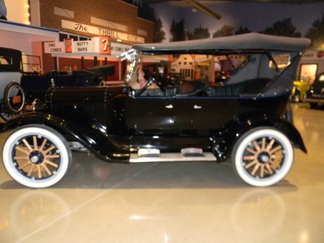 1923 Dodge 4 Door Touring