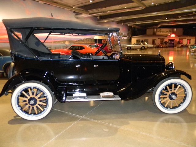 1923 Dodge 4 Door Touring