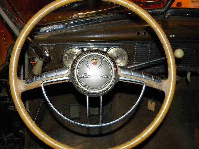1949 Packard Super Deluxe Eight LWB Sedan