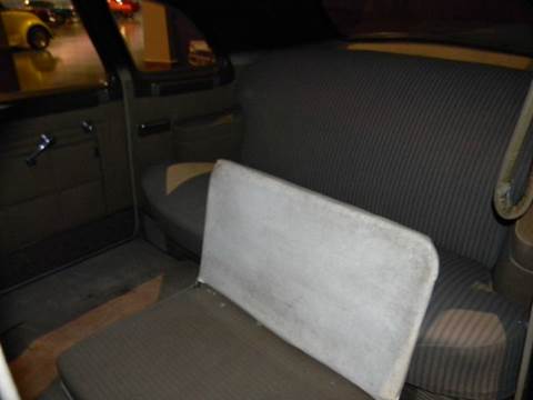 1949 Packard Super Deluxe Eight LWB Sedan