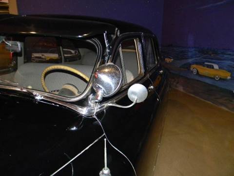 1949 Packard Super Deluxe Eight LWB Sedan